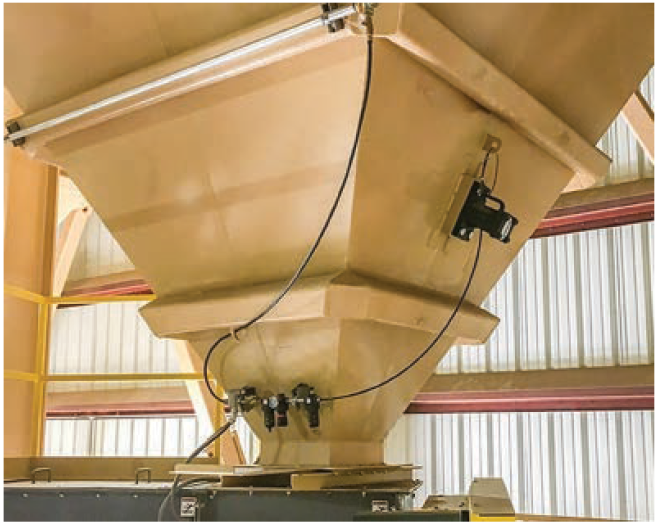 Effectively Discharging Solid Materials from Storage Bins and Silos